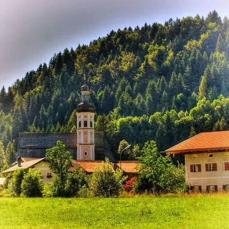 At Siglhof Semesterbostad